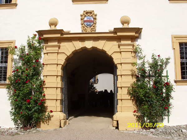 Eingang zum Schlosshof